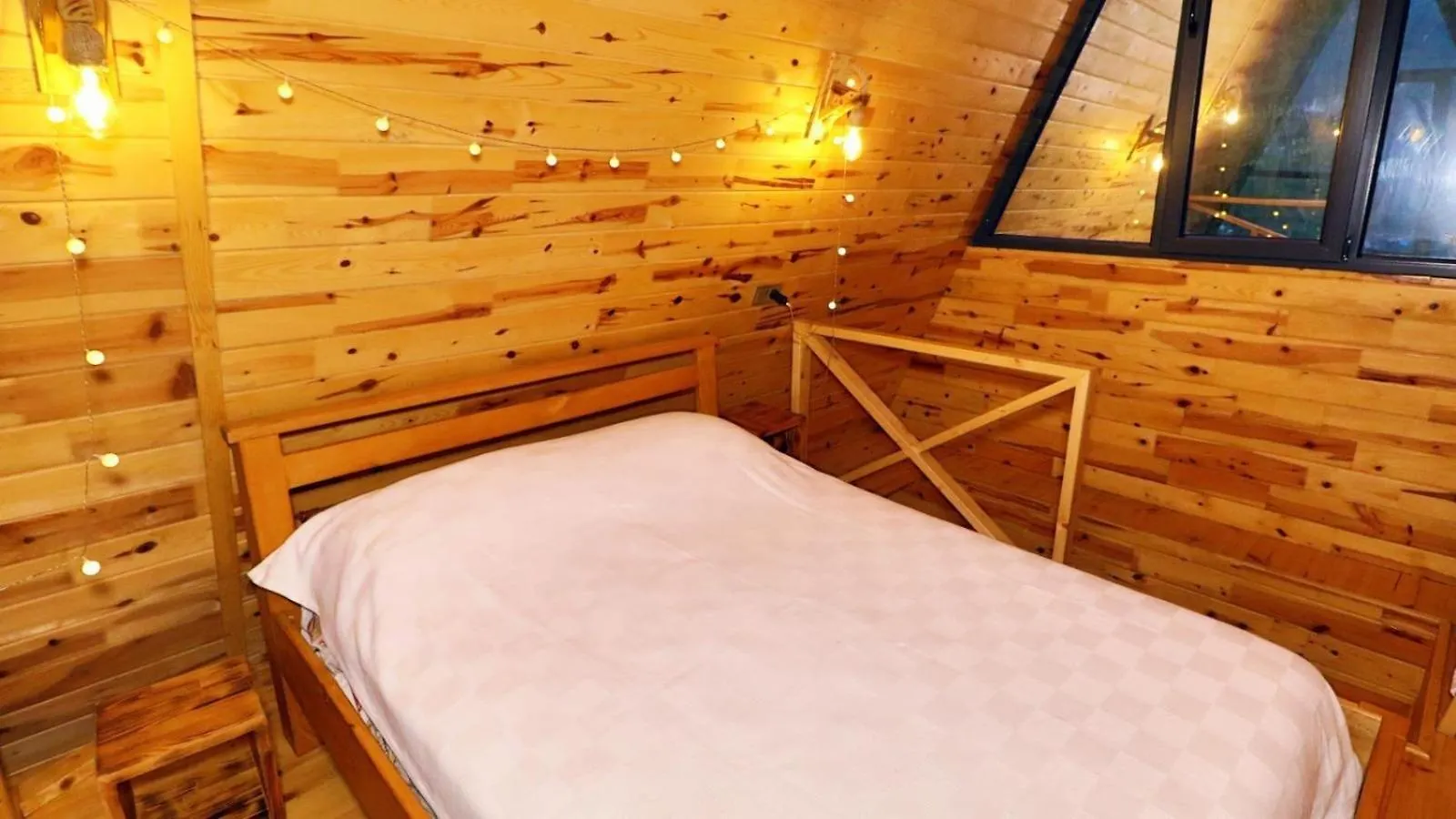 샬레 Irem Bungalow 트라존