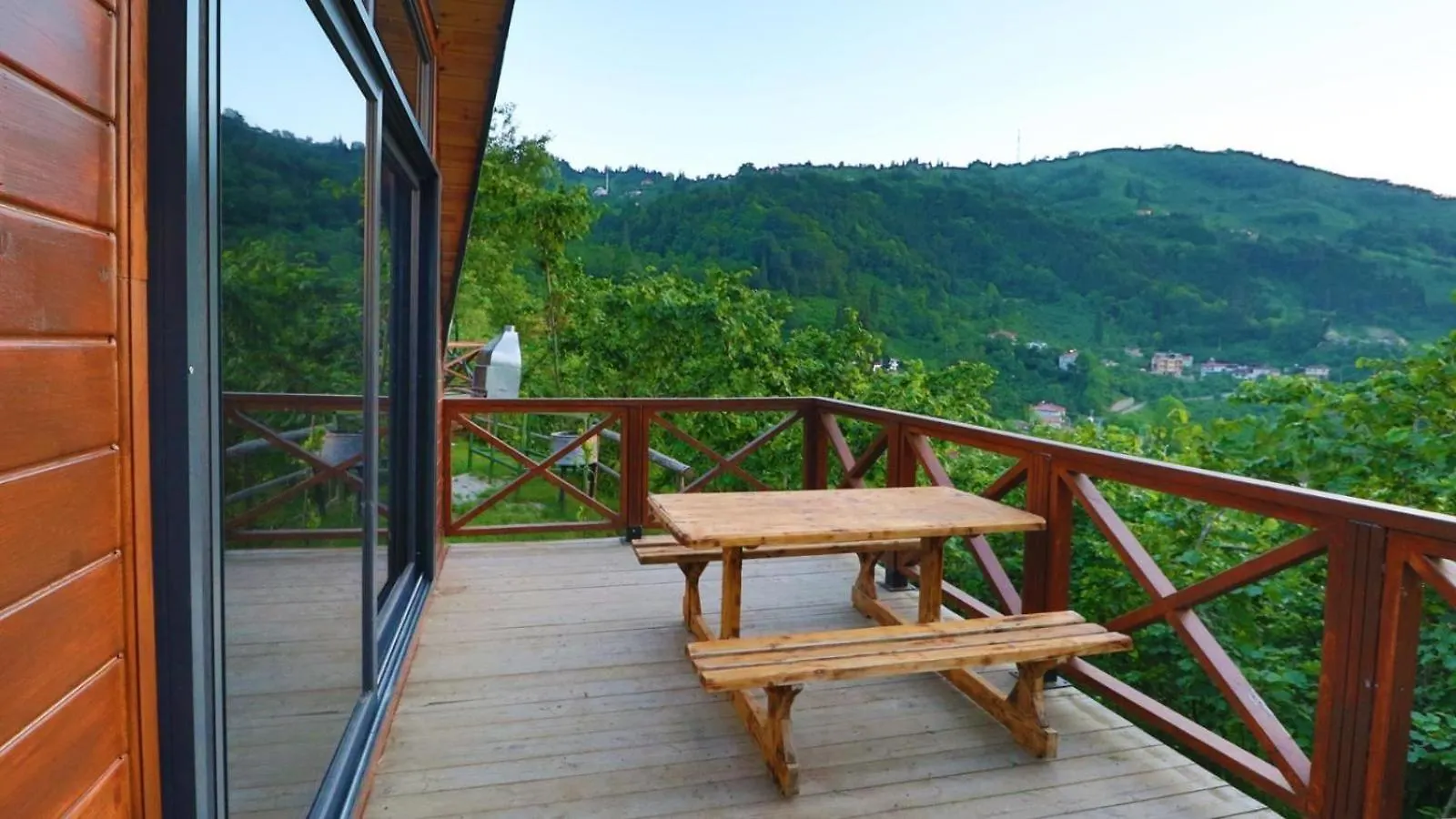 Irem Bungalow 트라존