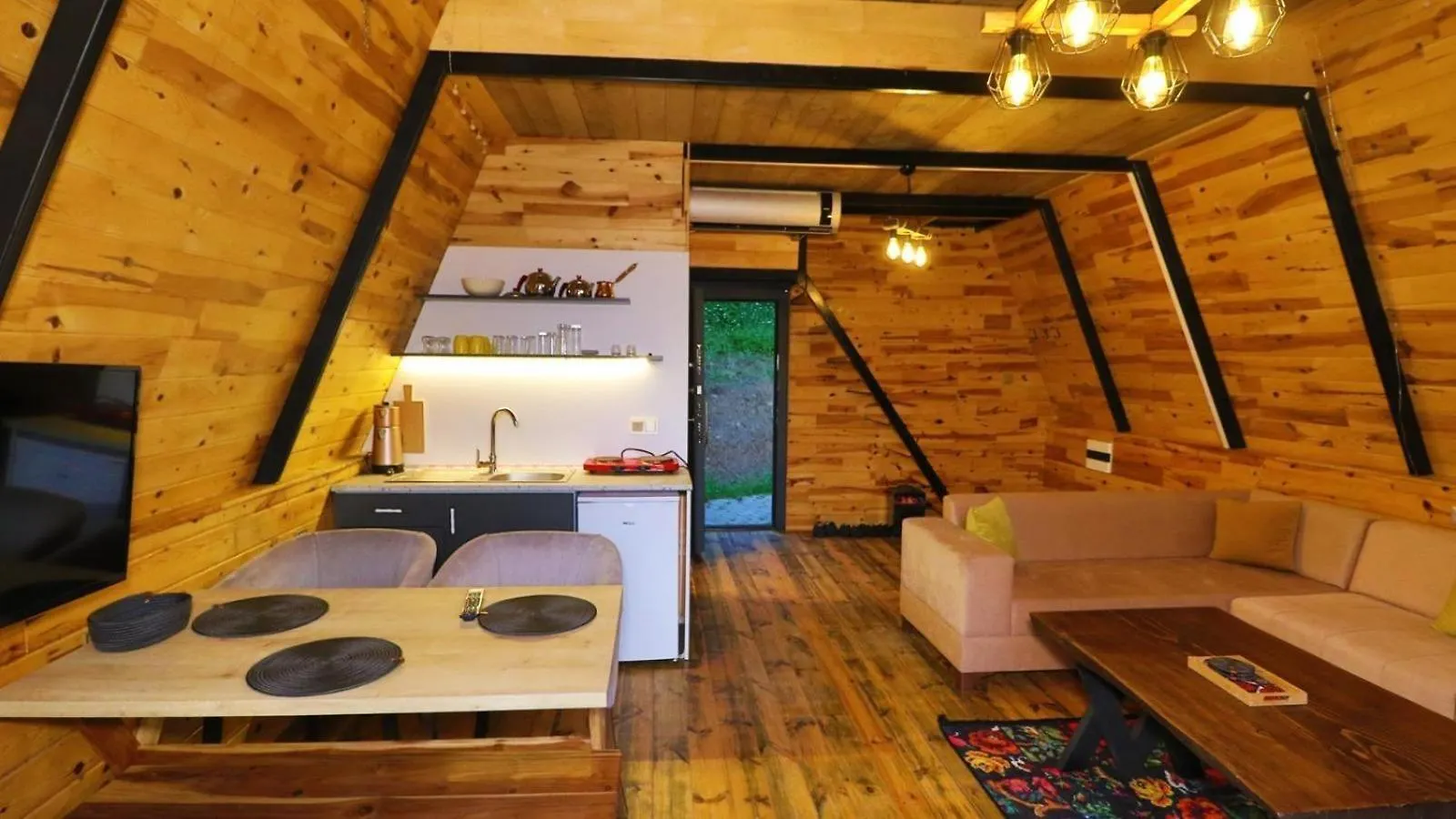 Irem Bungalow 트라존 0*,  터키